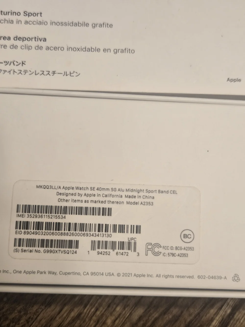 never used Apple Watch SE (1st Generation) with built-in GPS + Cellular